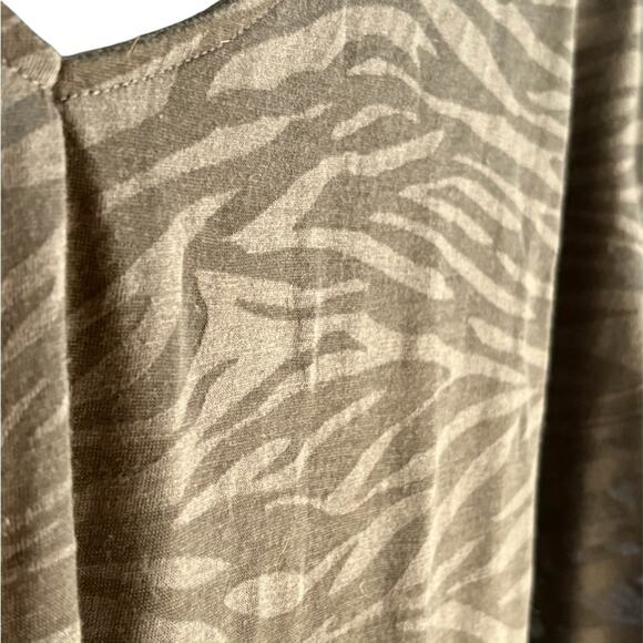 Express Tan Boxy Cap Sleeve Blouse size S - Picture 4 of 8